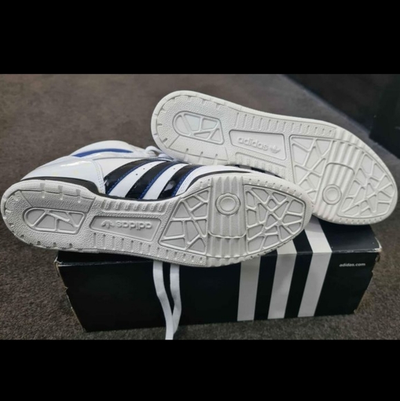 ADIDAS Women's High Tops - Size 8.5 - Picture 4 of 4